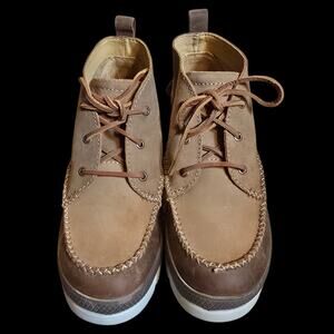 NIB, Manitobah Men's Mukluks Mesa Chukka Boots Oak, Size 10